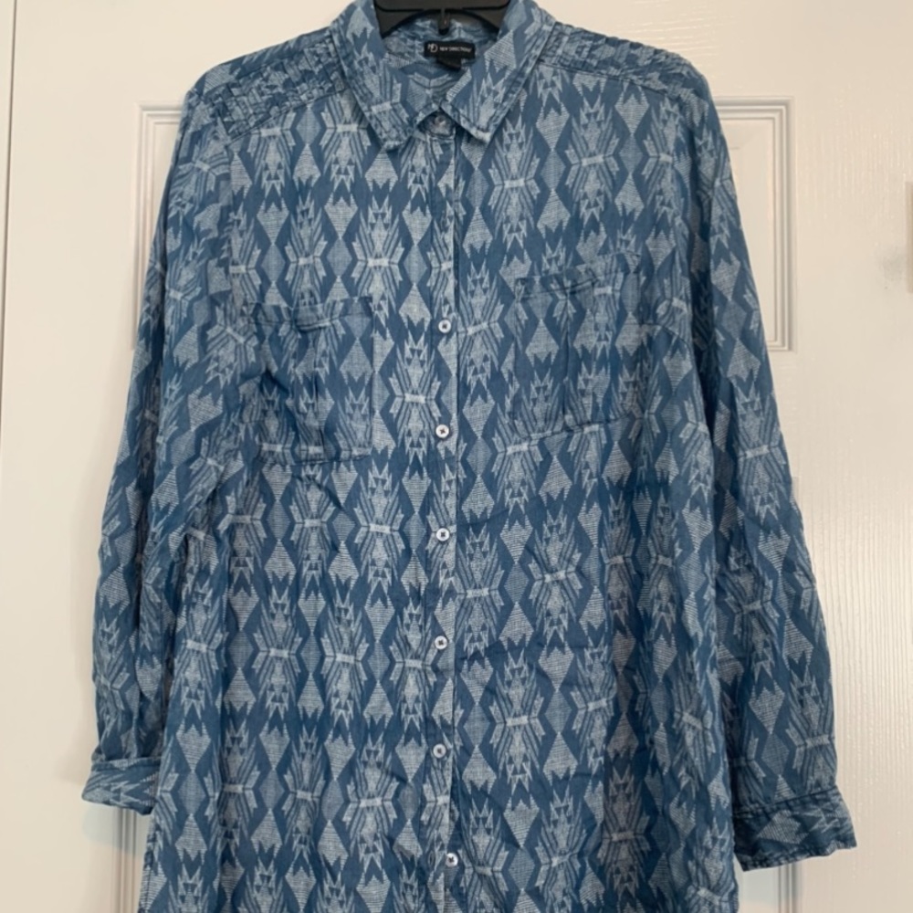 L New Directions Blue & White LS Pattern Shirt